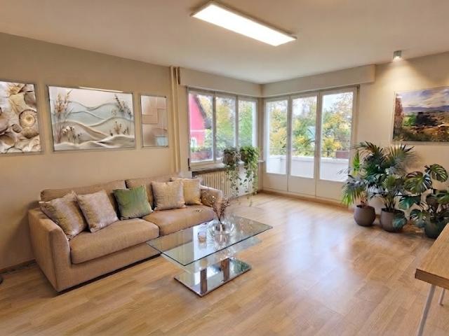 Apartment mieten in Einigen, Zürich