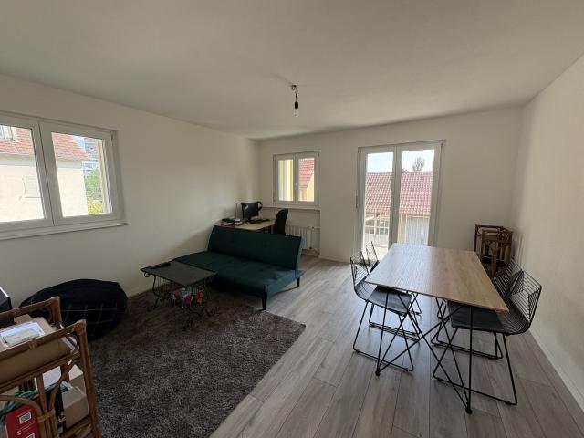 Apartment mieten in Einigen, Zürich