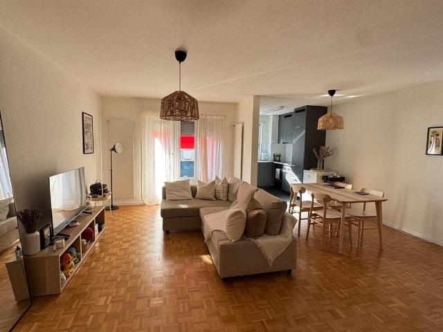 Apartment mieten in Einigen, Zürich