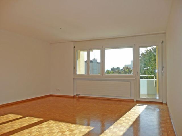 Apartment mieten in Einigen, Zürich