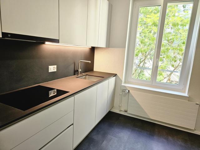 Apartment mieten in Einigen, Zürich