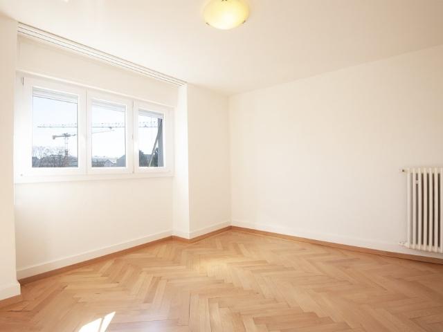 Apartment mieten in Einigen, Zürich