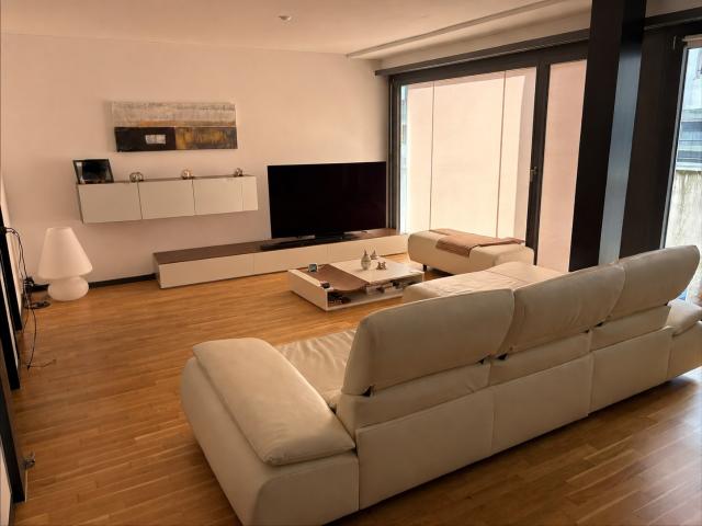 Apartment mieten in Einigen, Zürich