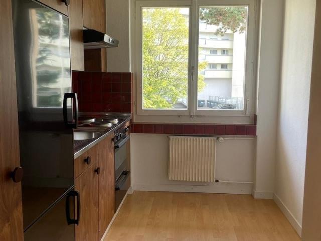 Apartment mieten in Einigen, Zürich