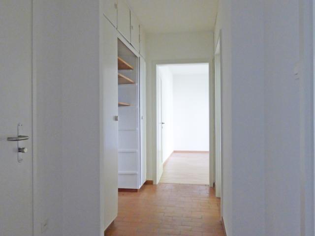 Apartment mieten in Einigen, Zürich