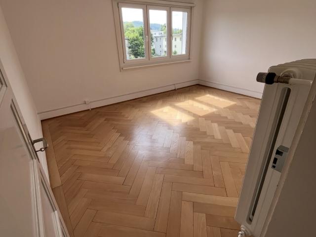 Apartment mieten in Einigen, Zürich