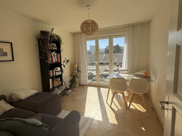 Apartment mieten in Einigen, Zürich