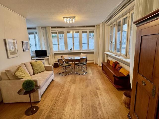 Apartment mieten in Einigen, Zürich