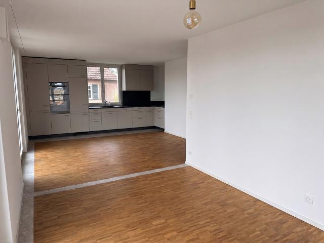 Apartment mieten in Einigen, Zürich