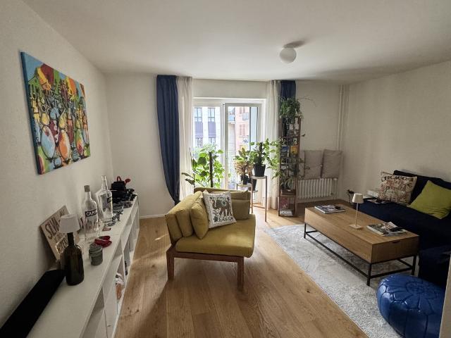 Apartment mieten in Einigen, Zürich