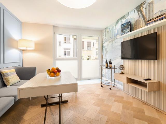 Apartment mieten in Einigen, Zürich