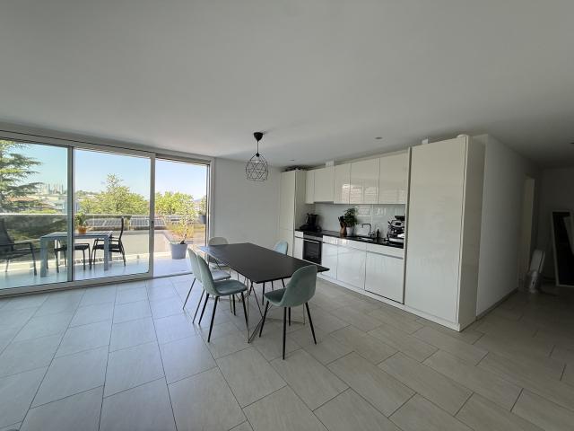 Apartment mieten in Einigen, Zürich