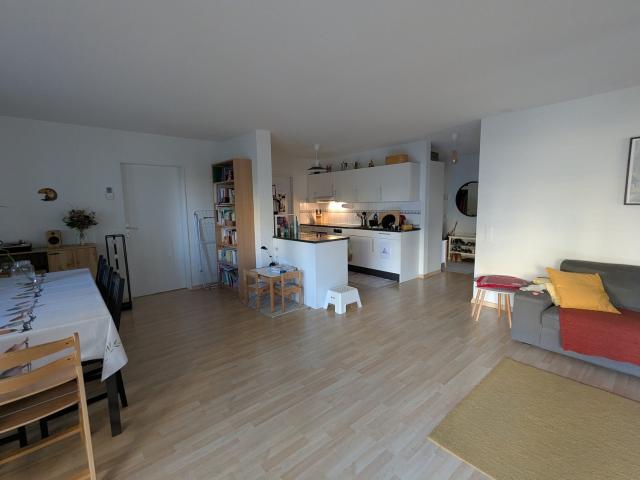 Apartment mieten in Einigen, Zürich
