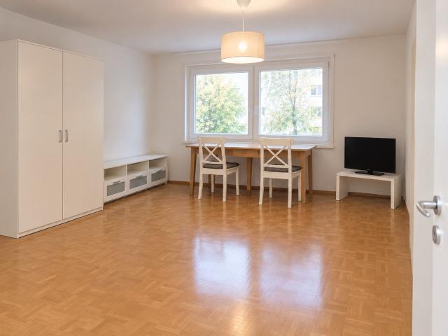 Apartment mieten in Einigen, Zürich