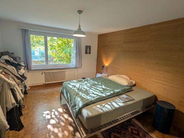 Apartment mieten in Einigen, Zürich
