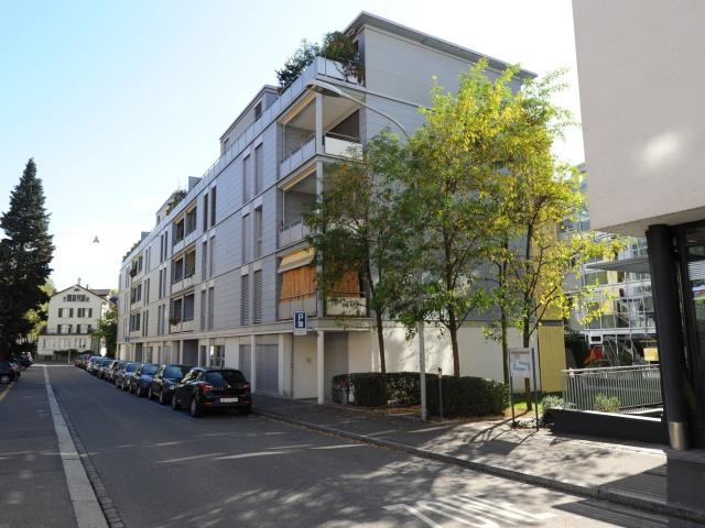 Apartment mieten in Einigen, Zürich