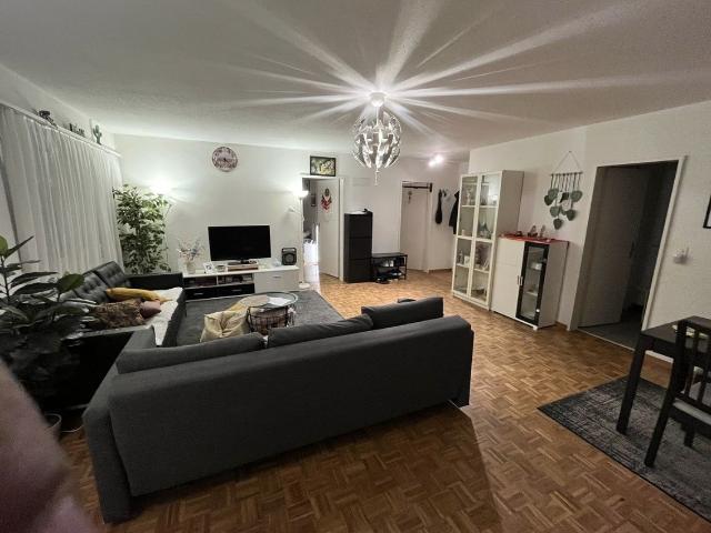 Apartment mieten in Einigen, Zürich
