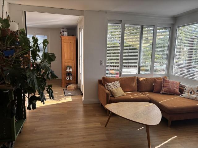 Apartment mieten in Einigen, Zürich