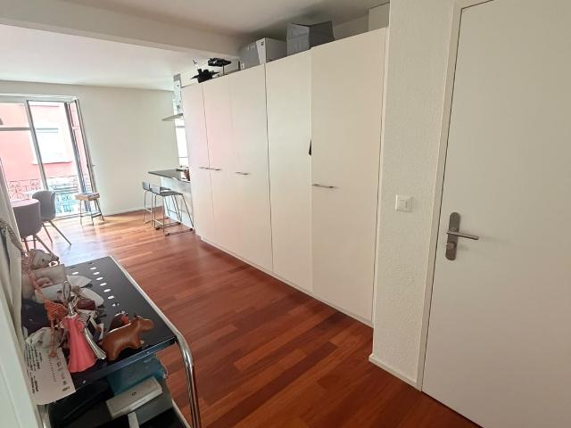 Apartment mieten in Einigen, Zürich