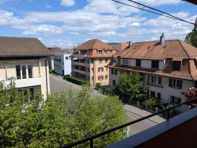 Apartment mieten in Einigen, Zürich