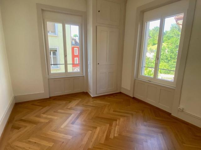 Apartment mieten in Einigen, Zürich