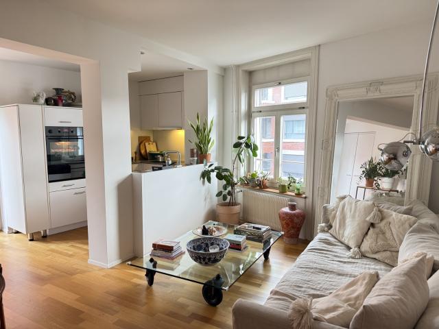 Apartment mieten in Einigen, Zürich