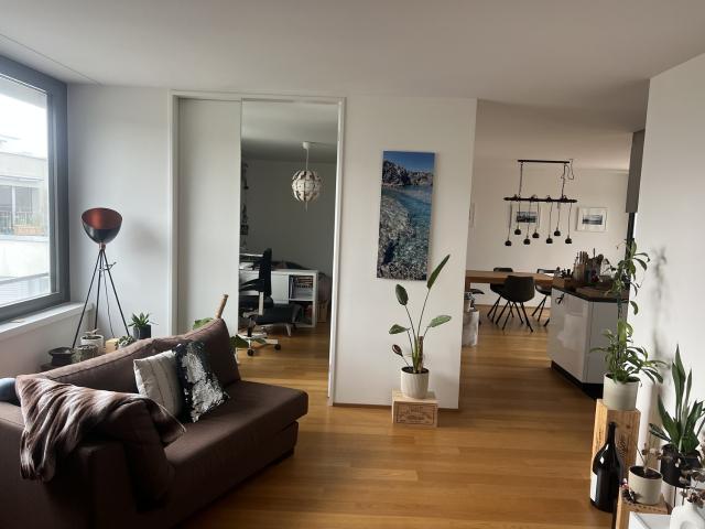 Apartment mieten in Einigen, Zürich