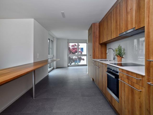 Apartment mieten in Einigen, Zürich
