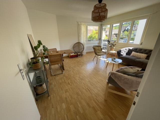 Apartment mieten in Einigen, Zürich