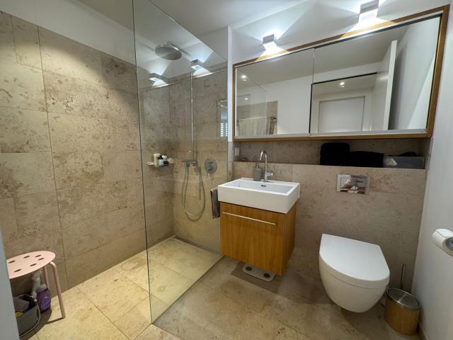 Apartment mieten in Einigen, Zürich