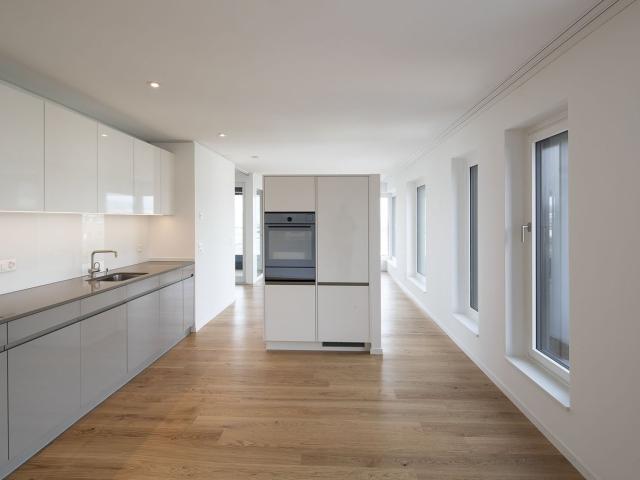 Apartment mieten in Einigen, Zürich
