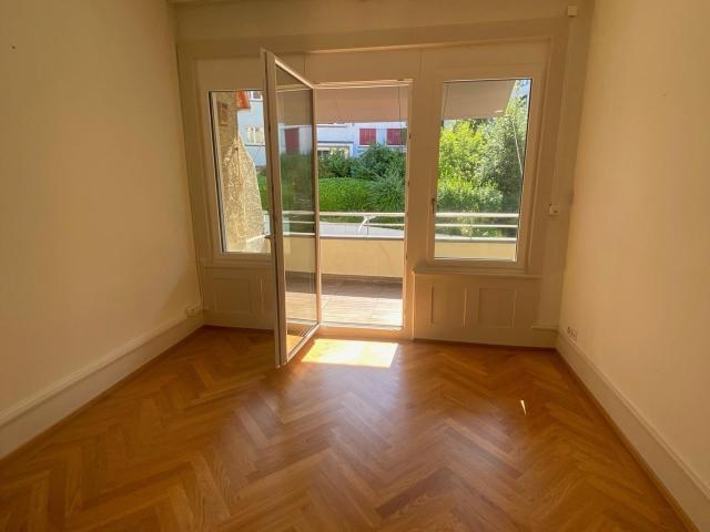 Apartment mieten in Einigen, Zürich