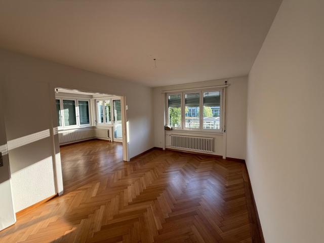 Apartment mieten in Einigen, Zürich