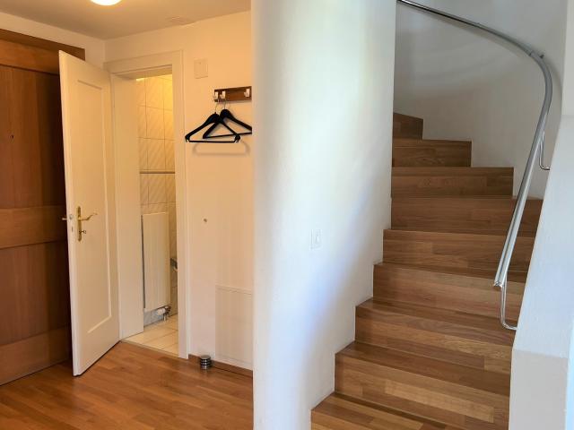 Apartment mieten in Einigen, Zürich