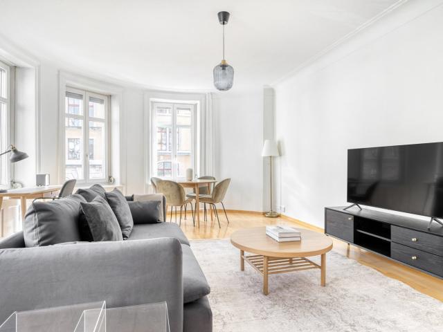 Apartment mieten in Einigen, Zürich