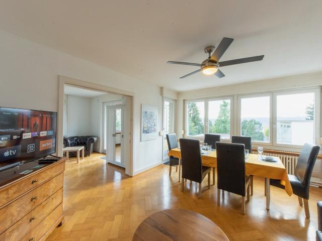 Apartment mieten in Einigen, Zürich