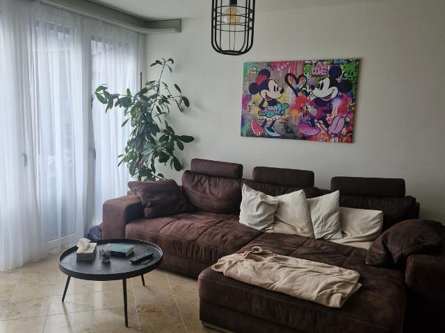 Apartment mieten in Einigen, Zürich