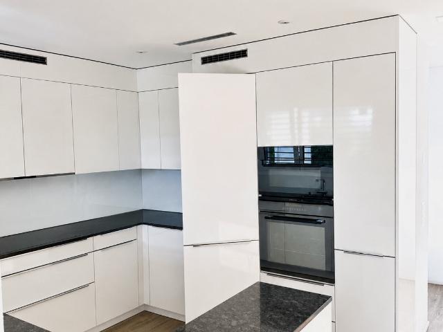 Apartment mieten in Einigen, Zürich