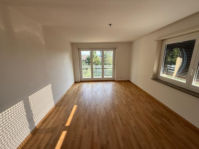 Apartment mieten in Einigen, Zürich