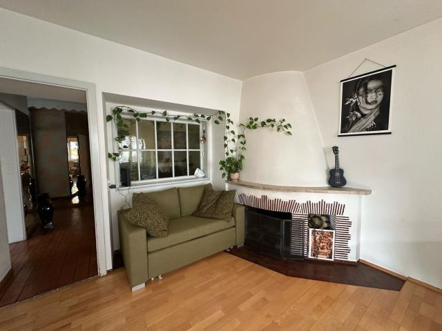 Apartment mieten in Einigen, Zürich
