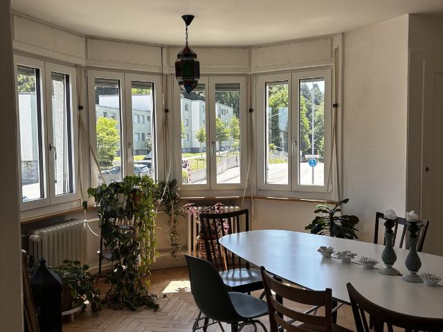 Apartment mieten in Einigen, Zürich