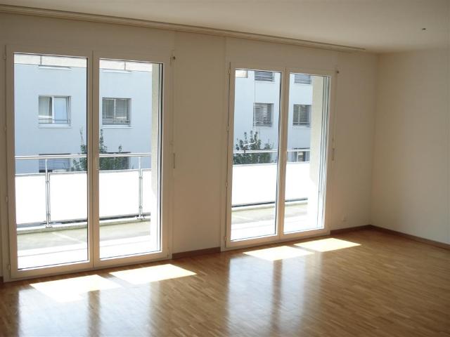 Apartment mieten in Einigen, Zürich