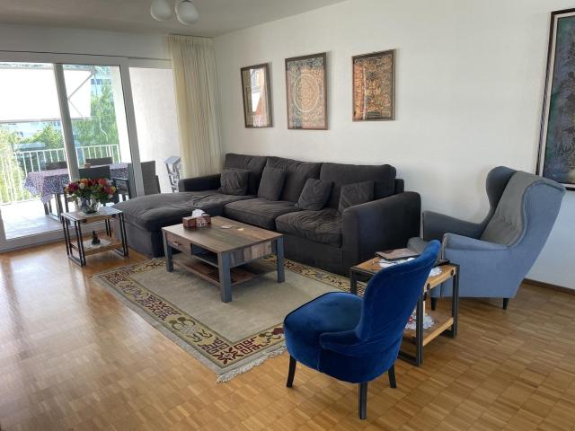 Apartment mieten in Einigen, Zürich