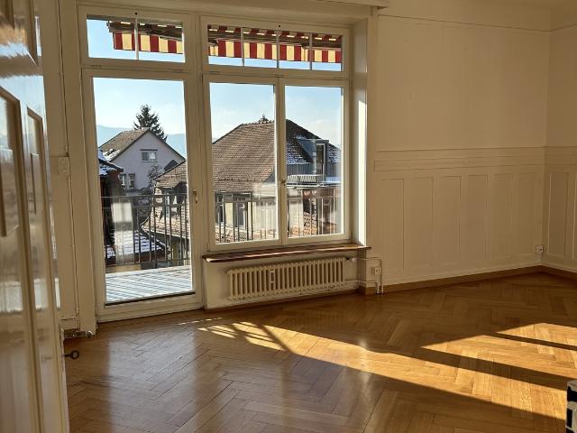 Apartment mieten in Einigen, Zürich