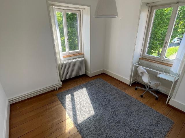 Apartment mieten in Einigen, Zürich