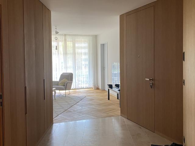 Apartment mieten in Einigen, Zürich