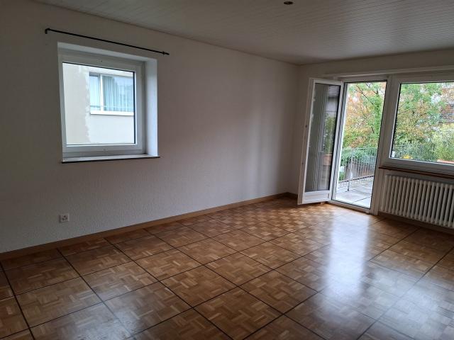 Apartment mieten in Einigen, Zürich