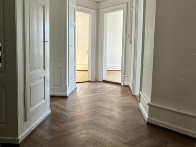 Apartment mieten in Einigen, Zürich