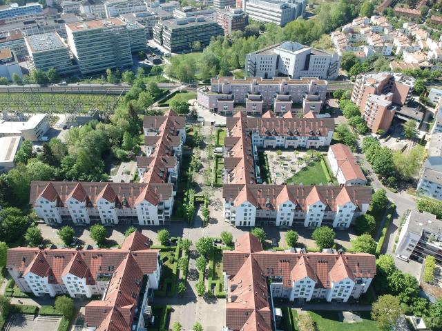 Apartment mieten in Einigen, Zürich