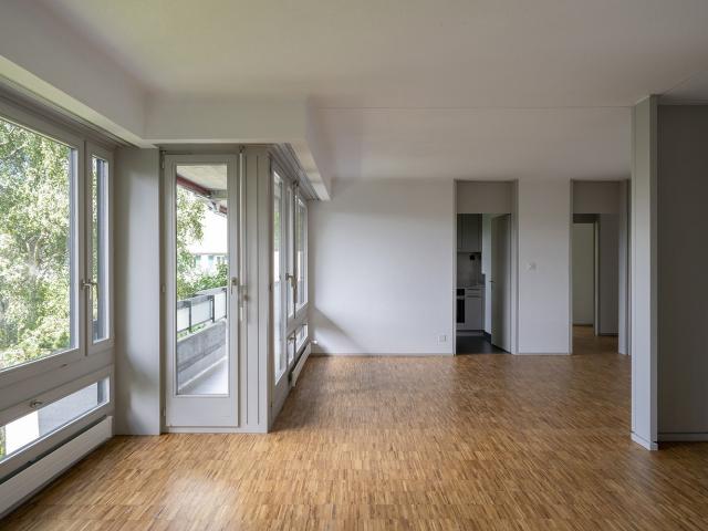 Apartment mieten in Einigen, Zürich